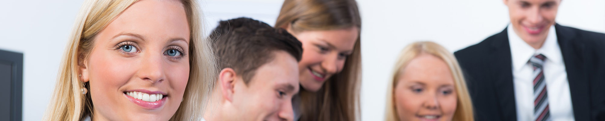 Sternlage Jobs, Team